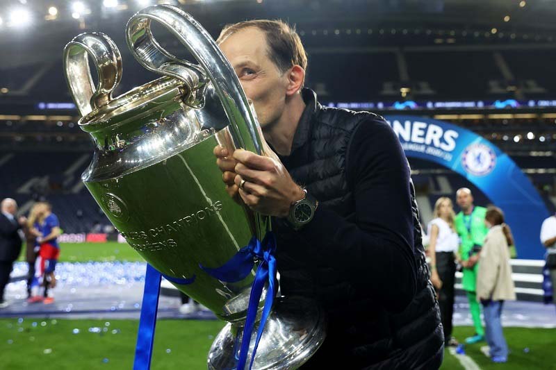 HLV Thomas Tuchel cùng đội hình Chelsea vô địch C1