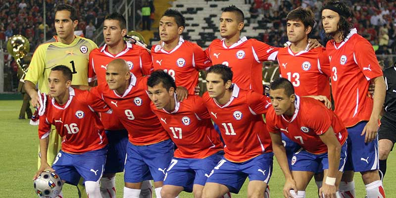 Đội tuyển bóng đá quốc gia Chile - Màu sắc bóng đá Nam Mỹ
