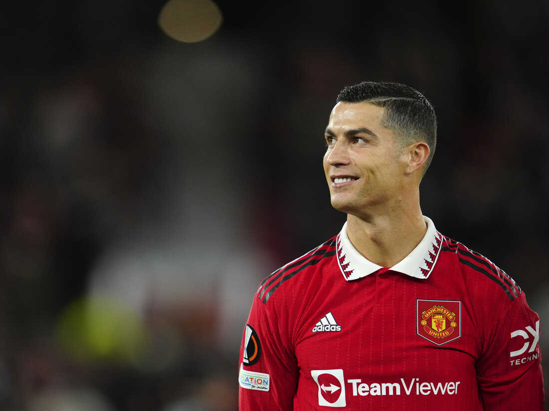 Cristiano Ronaldo trong màu áo Manchester United trước khi hết hợp đồng Cristiano Ronaldo trong màu áo Manchester United trước khi hết hợp đồng