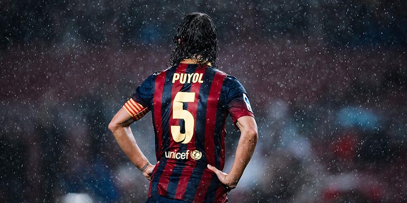 Số áo Puyol - Đội trưởng biểu tượng của FC Barcelona